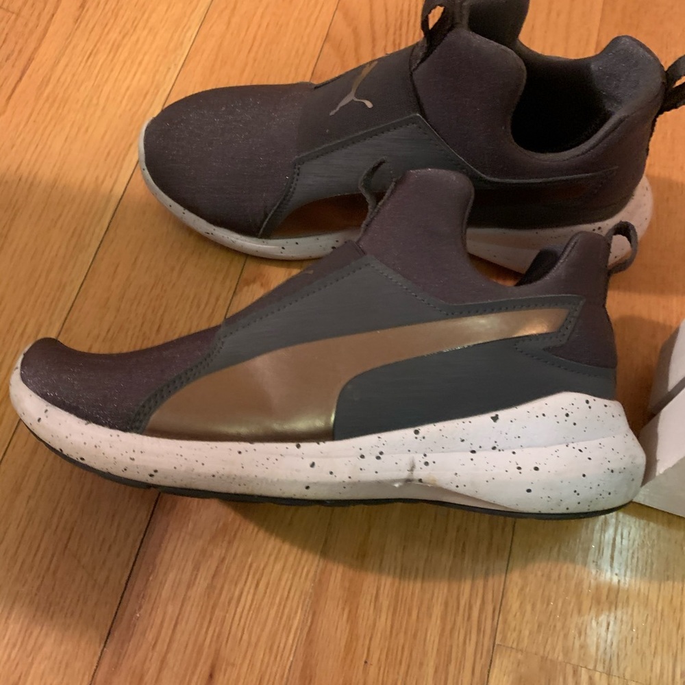 Puma womens slip on